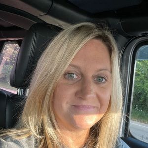 Meet your Posher, Leanne